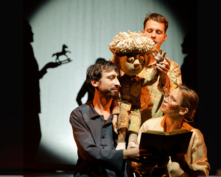 Puppet and shadow performance for children “Gulliver Wants to Grow Up”