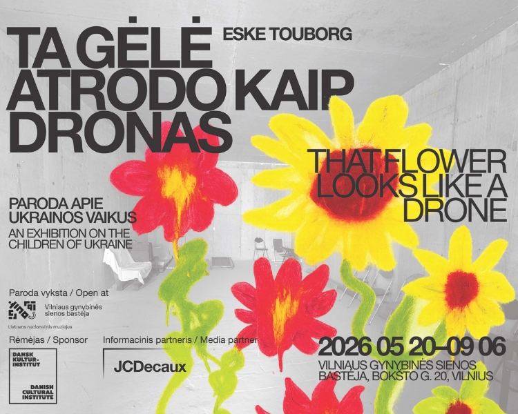 Paroda „Ta gėlė atrodo kaip dronas“