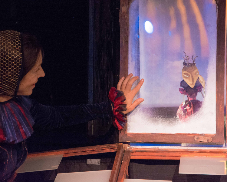 Puppet show for children “Snow White and the Seven Dwarfs”